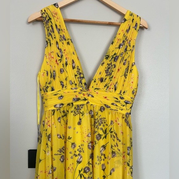 Mac Duggal Long Sleeveless Formal Floral Chiffon Maxi Yellow Dress Size 4 - Picture 6 of 16